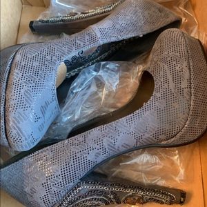 Naughty Monkey grey lace heels